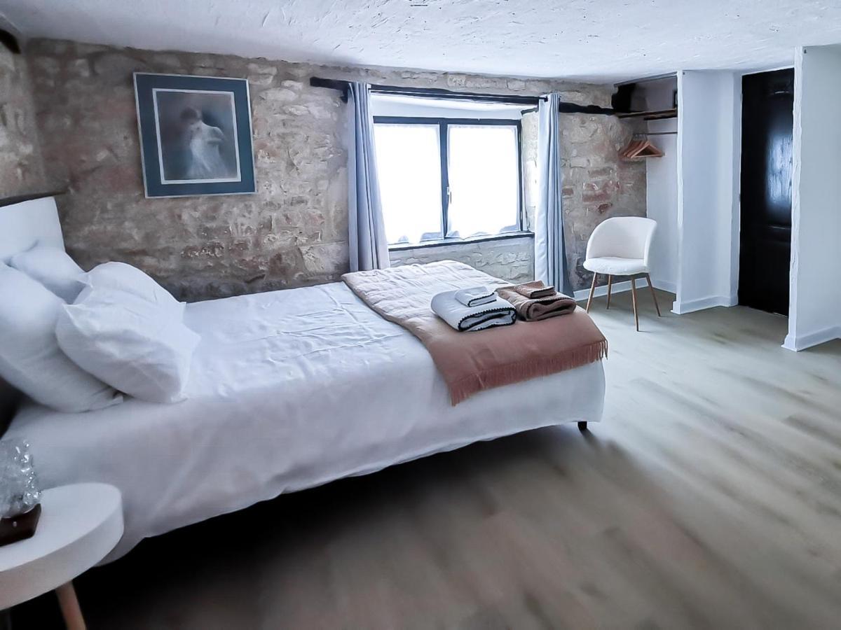 Les Chambres Du Roc Le Roc Bagian luar foto