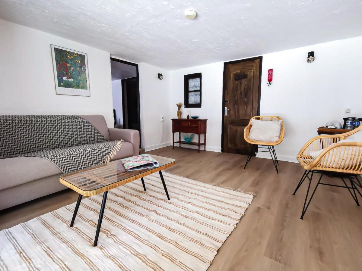 Les Chambres Du Roc Le Roc Bagian luar foto